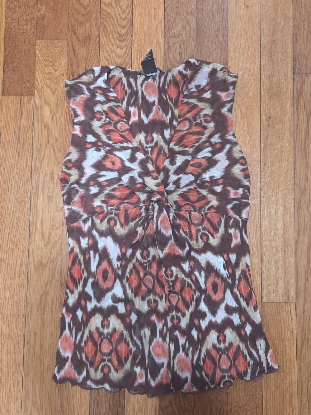 Sleeveless Twist-Front Patterned Blouse - Brown & Red